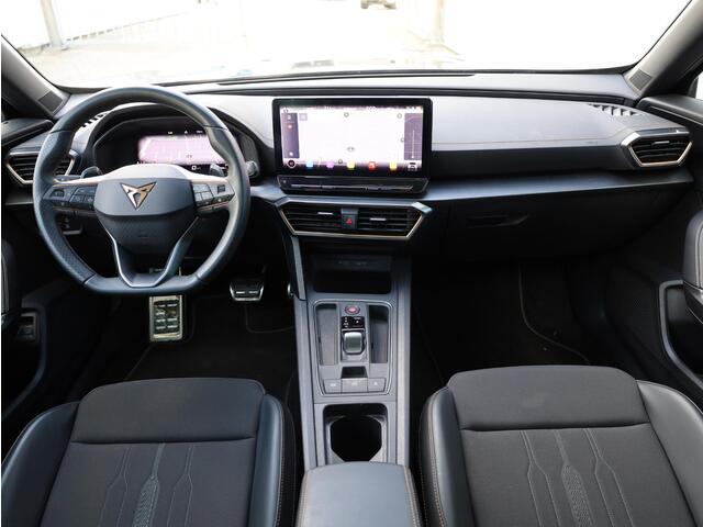 Cupra Formentor 1.4 e-Hybrid 245PK | Panodak | Keyless Go & Entry | Achteruitrijcamera | Elektrische kofferklep | DCC | 19"Inch |