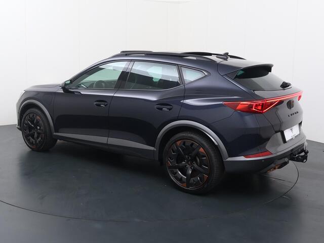 Cupra Formentor 1.4 e-Hybrid VZ Copper Edition | 245 PK | SoH 97% | Panoramadak | Trekhaak wegklapbaar | Climate control | Adaptive cruise control |
