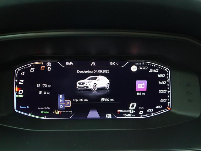 Cupra Formentor 1.4 e-Hybrid VZ Copper Edition | 245 PK | SoH 97% | Panoramadak | Trekhaak wegklapbaar | Climate control | Adaptive cruise control |