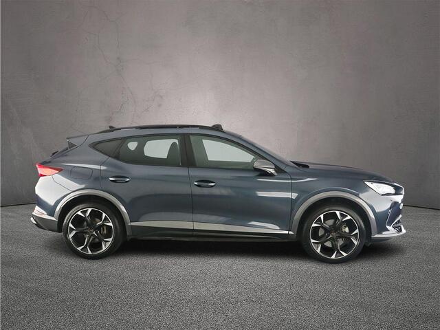 Cupra Formentor Business 1.4 TSI e-Hybrid 204pk DSG Automaat Panoramadak, Adaptive cruise control, 360 camera, Navigatie, Achteruitrijcamera, Elektrische achterklep