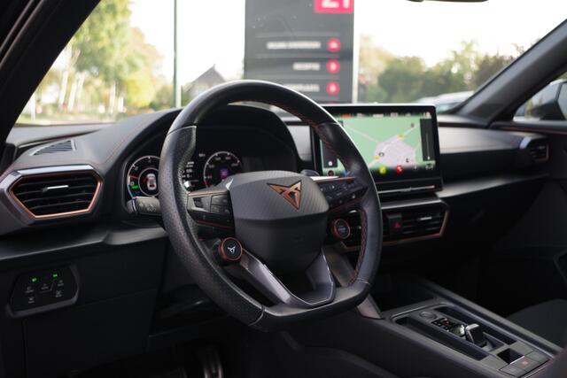 Cupra Formentor 1.4 e-Hybrid 245 PK VZ Copper Edition PHEV, Panoramadak, Kuipstoelen, Carplay, Camera