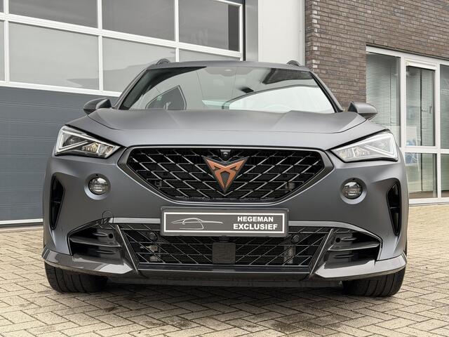 Cupra Formentor VZ5 2.5 TSI 4DRIVE | Carbon | Schaalstoelen | Elek. klep | 360 CAMERA | BEATS | KEYLESS | Stoel- stuurverw. | SFEER
