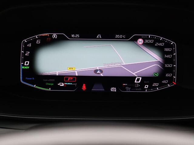 Cupra Formentor 1.4 e-Hybrid Business 204PK DSG Achteruitrijcamera, Keyless, Side Assist, Voorruitverwarming, Stuurverwarming, Navi, 18" LM Velgen, Adaptieve Cruise Control