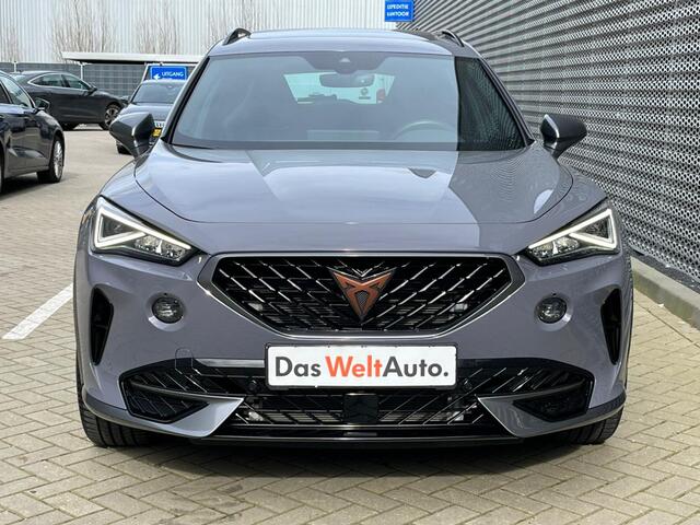 Cupra Formentor 1.4 e-Hybrid VZ Black Edition / Panoramadak / Navigatie / Supersportstuur / Leer / 19" LMV /