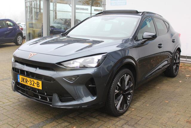 Cupra Formentor 1.5 TSI e-Hybrid VZ Performance 272pk | Panorama dak | 360* Camera | Stoel/stuurverwarming | Elektrisch verstelbare stoelen + memory | Keyless entry/start | Sennheiser Audiosysteem | Sfeerverlichting | Draadloze telefoonlader | Apple CarPlay/Android Auto 