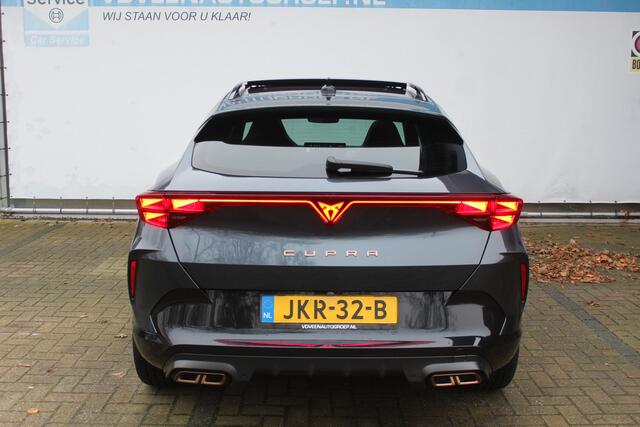 Cupra Formentor 1.5 TSI e-Hybrid VZ Performance 272pk | Panorama dak | 360* Camera | Stoel/stuurverwarming | Elektrisch verstelbare stoelen + memory | Keyless entry/start | Sennheiser Audiosysteem | Sfeerverlichting | Draadloze telefoonlader | Apple CarPlay/Android Auto 