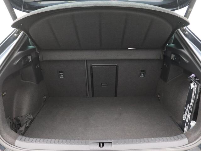 Cupra Formentor 1.4 e-Hybrid VZ Performance 245PK DSG Pano-Schuifdak, SOH 90%, Trekhaak, Side Assist, Keyless, Achteruitrijcamera, Stoel-Stuurverwarming, 19" LM Velgen