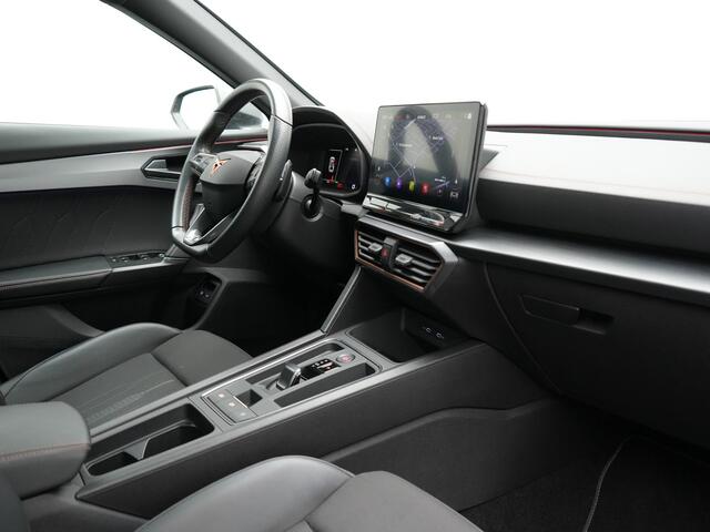 Cupra Formentor 1.4 e-Hybrid VZ Copper Edition Plug In Hybrid 245pk Dealer O.H. PHEV | Panodak | Adaptive Cruise | Keyless | Sportstoelen Verwarmd | Virtual | 19"L.M | Sfeerverlichting |