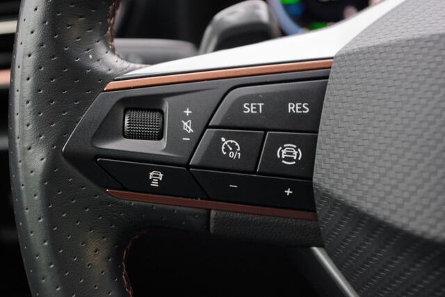 Cupra Formentor 1.4 e-Hybrid 245 PK VZ Performance PHEV, Camera, Kuipstoelen, Adap. Cruise Control