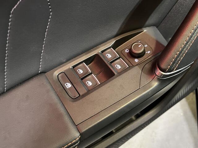 Cupra Formentor 1.4 e-Hybrid Adrenaline / AUTOMAAT/ STOEL-STUUR VERWARM./ ADAPT. CRUISE/ PARK. SENSOREN/ LED/ 19" LMV/ DAB