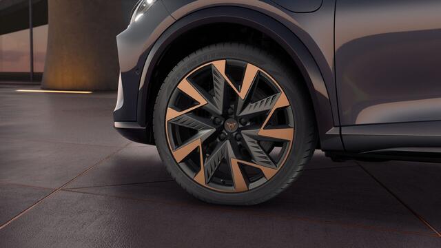 Cupra Formentor 1.5 TSI e-Hybrid 272 6DSG VZ Performance | Achteruitrijcamera | Digitaal instrumentenpaneel (Virtual Cockpit) | Draadloze Apple CarPlay(TM), Android Auto(TM)