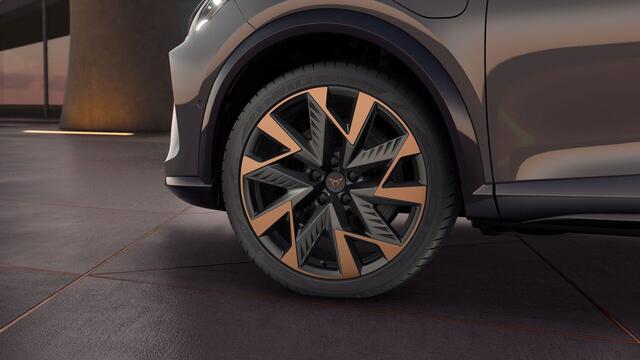 Cupra Formentor 1.5 TSI e-Hybrid 272 6DSG VZ Performance | Achteruitrijcamera | Digitaal instrumentenpaneel (Virtual Cockpit) | Draadloze Apple CarPlay(TM), Android Auto(TM)