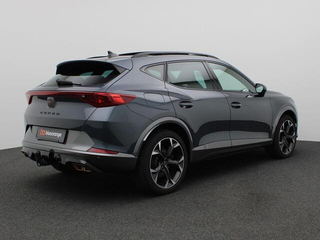 Cupra Formentor 1.4 e-Hybrid VZ Performance 245PK DSG Trekhaak, Pano-Schuifdak, Adaptieve Cruise Controle, Achteruitrijcamera, Keyless, Side Assist, Elektr. Achterklep, 19" LM Velgen