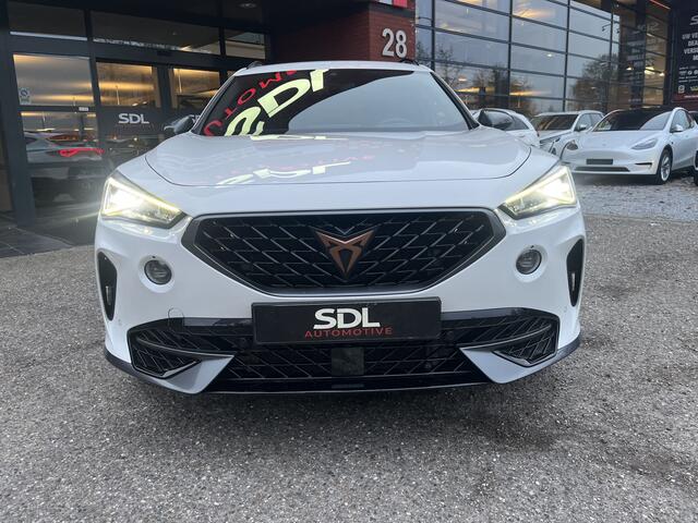 Cupra Formentor 1.4 e-Hybrid Business // ADAPT. CRUISE // DODEHOEK // CAMERA // CLIMA // FULL LED // KEYLESS // SFEERVERLICHTING //