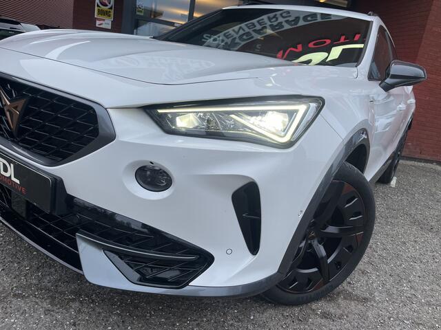 Cupra Formentor 1.4 e-Hybrid Business // ADAPT. CRUISE // DODEHOEK // CAMERA // CLIMA // FULL LED // KEYLESS // SFEERVERLICHTING //