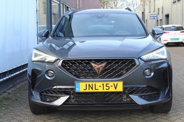 Cupra Formentor 1.4 TSI e-Hybrid Stoel- en stuurverwaming l AppleCarPlay/AndroidAuto l parkeer assist l Cruise control l Navigatie l