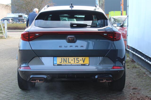 Cupra Formentor 1.4 TSI e-Hybrid Stoel- en stuurverwaming l AppleCarPlay/AndroidAuto l parkeer assist l Cruise control l Navigatie l
