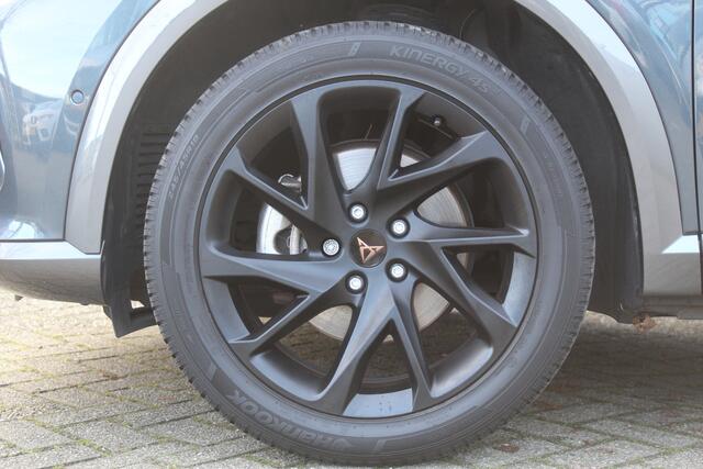 Cupra Formentor 1.4 TSI e-Hybrid Stoel- en stuurverwaming l AppleCarPlay/AndroidAuto l parkeer assist l Cruise control l Navigatie l