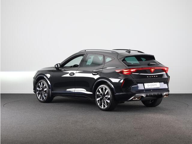 Cupra Formentor 1.5 TSI e-Hybrid VZ Performance 272 pk Automaat (DSG) | Verlengde garantie | Navigatie | Trekhaak (wegklapbaar) | Parkeersensoren | Achteruitrijcamera | Autom. airco (3 zones) |