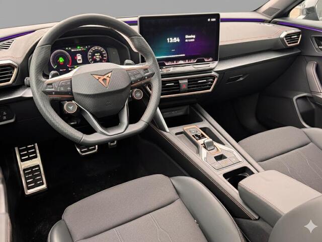 Cupra Formentor 1.5 TSI e-Hybrid Business 204PK | Nw model | Panorama dak | 360 graden camera | Blindspot | Stuurwiel verwarming |