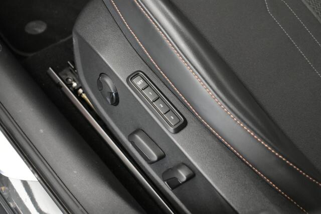 Cupra Formentor 1.4 e-Hybrid VZ PHEV 245Pk Cupraknop EL aKlep MemSeats Winterpack Virtual Performance