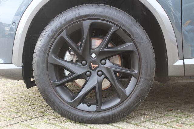 Cupra Formentor 1.4 TSI e-Hybrid Essential All season Banden l Stoel- en stuurverwaming l AppleCarPlay/AndroidAuto l parkeer assist l Cruise control l Navigatie l