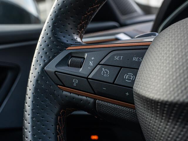 Cupra Formentor 1.4 e-Hybrid Business CAMERA 18 INCH BLACK OPTIC ADAP CRUISE STUURWIELVERW