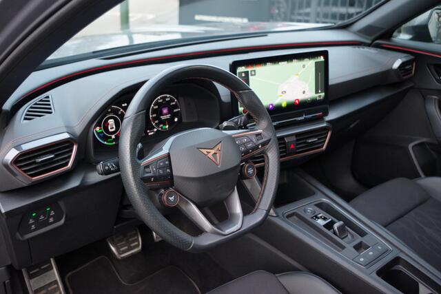 Cupra Formentor 1.4 e-Hybrid VZ 245 PK Copper Edition, Panoramadak, Stuur-Startknop, Memory, Winterpakket