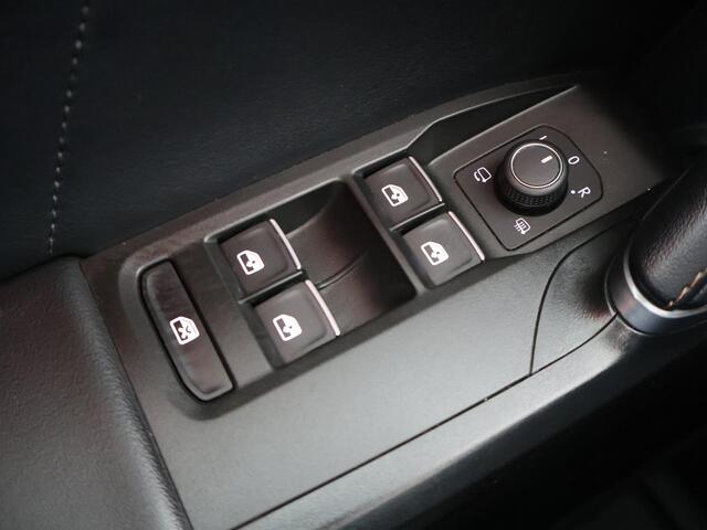 Cupra Formentor 1.4 e-Hybrid VZ Performance | 245 PK | SoH 91% | Trekhaak wegklapbaar | Panoramadak | Virtual Pedal | 19"LM velgen | Adaptive cruise control |