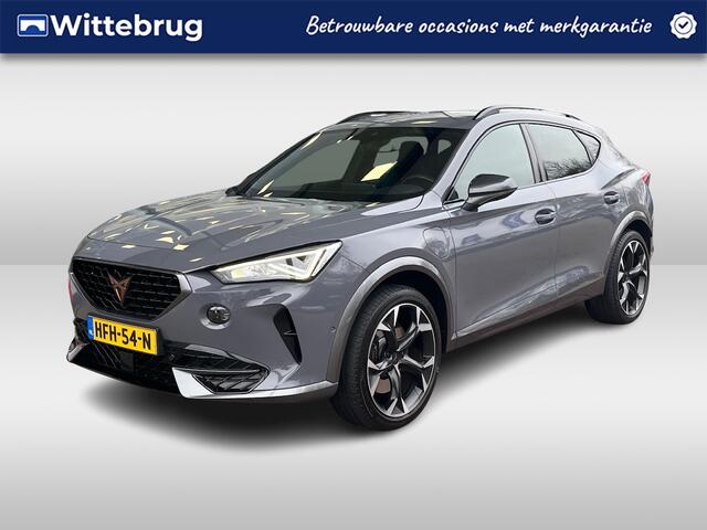 Cupra Formentor 1.4 e-Hybrid 245pk DSG Performance / Supersport Stuur / LED / Elek. Zwenkbare Trekhaak / Elek Achterklep Met Virtual Pedal / Camera / Stuur & Stoelverwarming / 19" LMV