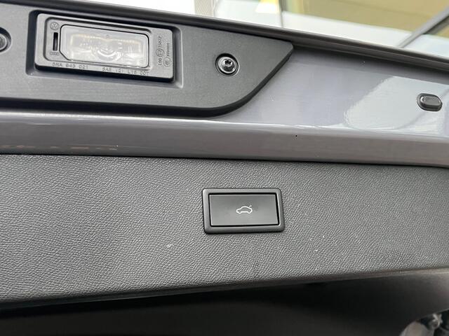 Cupra Formentor 1.4 e-Hybrid 245pk DSG Performance / Supersport Stuur / LED / Elek. Zwenkbare Trekhaak / Elek Achterklep Met Virtual Pedal / Camera / Stuur & Stoelverwarming / 19" LMV