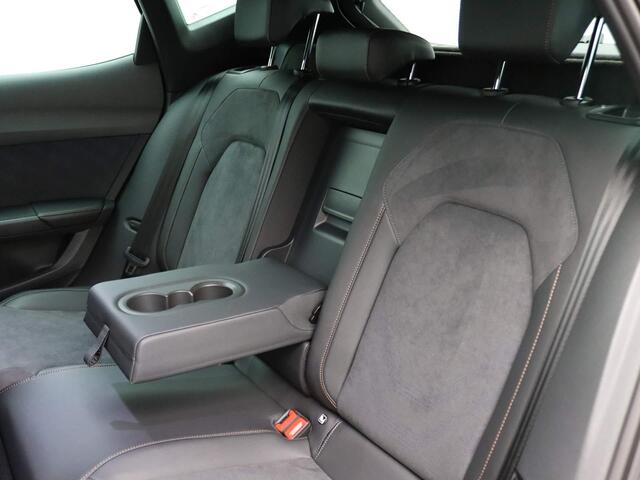 Cupra Formentor 1.5 TSI e-Hybrid VZ Performance 272PK DSG SOH 100%, Pano-Schuifdak, Trekhaak, 19" LM Velgen, Memorystoel, Matrix-led, Side assist, Adaptive cruise control, Achteruitrijcamera, Stoel-Stuurverwarming, Keyless