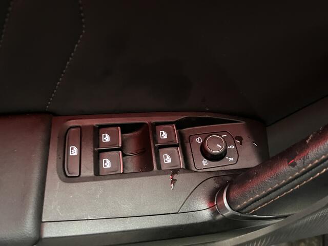 Cupra Formentor 1.4 e-Hybrid VZ Performance / AUTOMAAT/ PANO/ 245 PK/ ELEK.KLEP/ TREKHAAK/ MEMORY SEAT/ PARK.SENSOR.V+A/ 360 CAMERA/ STUUR+STOEL VERWARM./ ACC/ FULL LINK/ DODE HOEK/ DAB/ NAVI/ LED/ RIJ-MODI/ ISOFIX