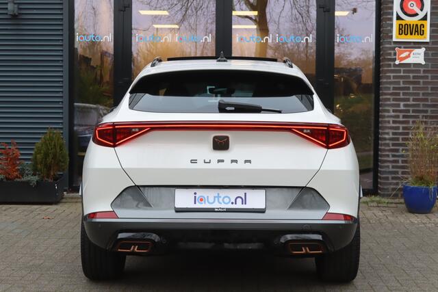 Cupra Formentor 1.4 e-Hybrid VZ Performance Pano/Leder/Matrix LED/Elek. kuipstoelen+mem/360/Keyless/DCC/19"/Trekhaak wegkl.