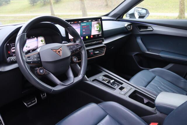 Cupra Formentor 1.4 e-Hybrid VZ Performance Pano/Leder/Matrix LED/Elek. kuipstoelen+mem/360/Keyless/DCC/19"/Trekhaak wegkl.