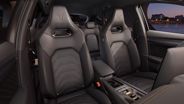 Cupra Formentor 1.5 TSI e-Hybrid 272 6DSG VZ Performance | Achteruitrijcamera | Digitaal instrumentenpaneel (Virtual Cockpit) | Draadloze Apple CarPlay(TM), Android Auto(TM)