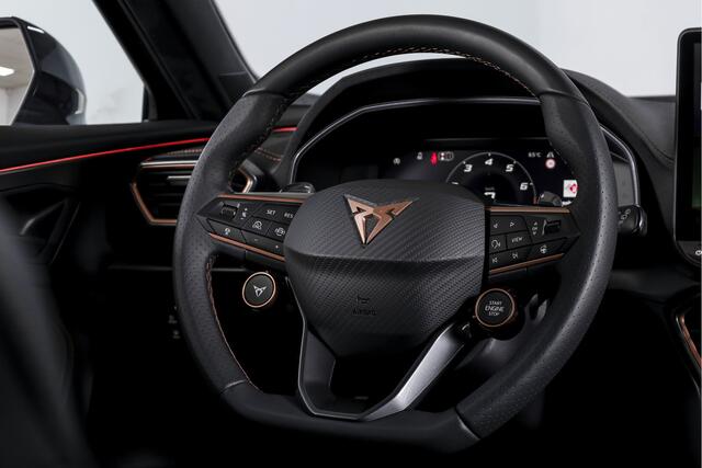 Cupra Formentor 1.5 TSI e-Hybrid 272 PK VZ Performance - Automaat | Dig. Cockpit | Adapt. Cruise | Stoel-+Stuurverw. | PDC | Camera | NAV + App. Connect | ECC | Sennheiser | Elek. Klep | LM 19" | 5347