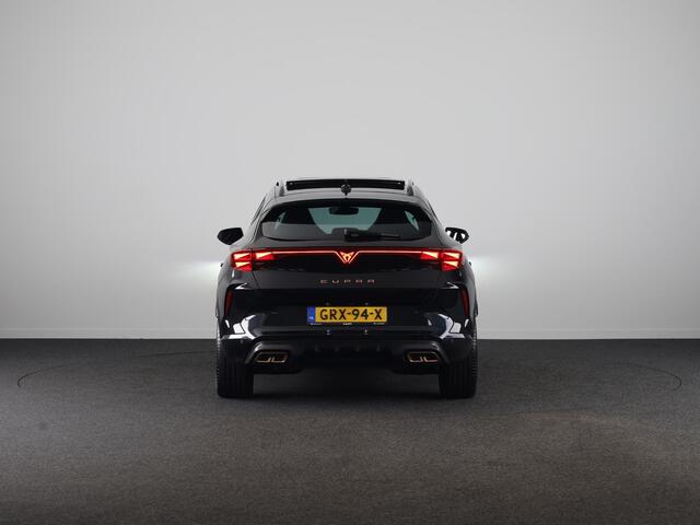 Cupra Formentor 1.5 TSI e-Hybrid Business 204PK | Panoramadak | 19 Inch | Elektrisch Verstelbare Stoel | Intelligent Drive |