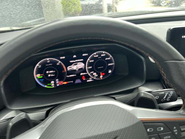 Cupra Formentor 1.4 e-Hybrid Performance VZ 245 PK f1 stuur Bj 2022 Km 59.000 Nap 1e eigen