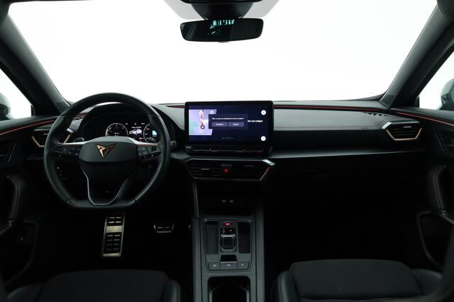 Cupra Formentor 1.4 e-Hybrid VZ 245pk | Adapt. Cruise | Camera | Apple CarPlay | Keyless | Navi | 19'' | LED | SOH 96% |