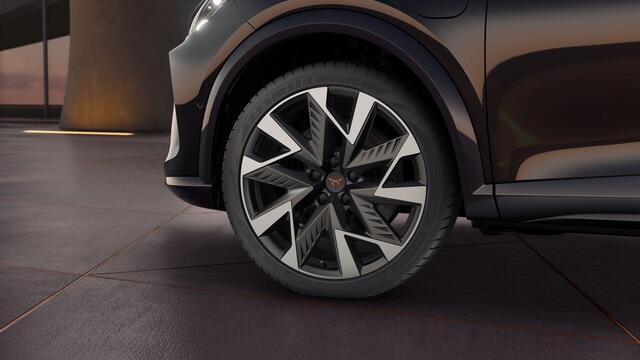 Cupra Formentor 1.5 TSI e-Hybrid 272 6DSG VZ Performance | Achteruitrijcamera | Digitaal instrumentenpaneel (Virtual Cockpit) | Draadloze Apple CarPlay(TM), Android Auto(TM)