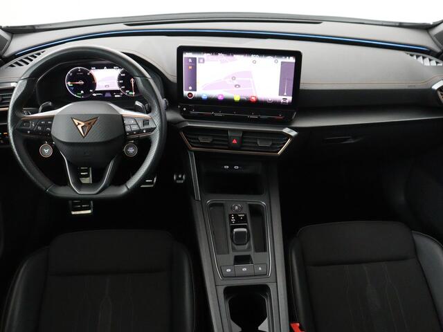 Cupra Formentor 1.4 e-Hybrid VZ | 245pk | Adaptive cruise Panoramdak | Virtual Cockpit | PHEV | Camera | Sportstoelen | Carplay | Matrix LED | Stuurwielverwarming