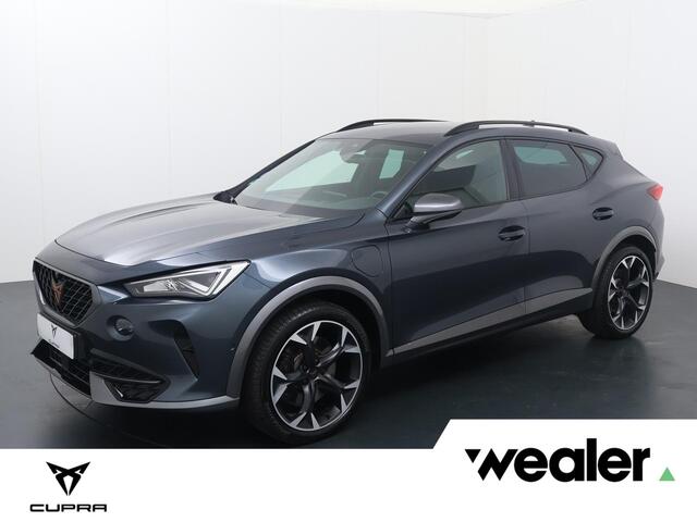 Cupra Formentor 1.4 e-Hybrid VZ Performance | 245 PK | SoH 89% | Trekhaak wegklapbaar | 360 graden camera top view | Navigatiesysteem | Dodehoek detectie | 19" LM velgen |
