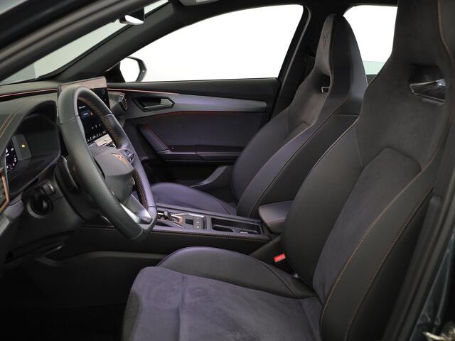 Cupra Formentor 1.5 TSI e-Hybrid Business 204 pk | SoH 100% | Navigatie | partkeersensoren (Park assist) | Rondomzicht camera | Adaptieve cruise control | Stoelverwarming |