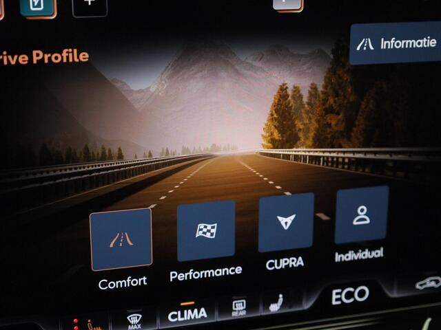 Cupra Formentor 1.5TSIe-Hybrid 200kW/272PK FL VZ Performance DSG · Panoramadak · 360°Camera + Parkeersensoren · SENNHEISER Audio · Apple/Android Car Play · Garantie t/m 13-02-2027