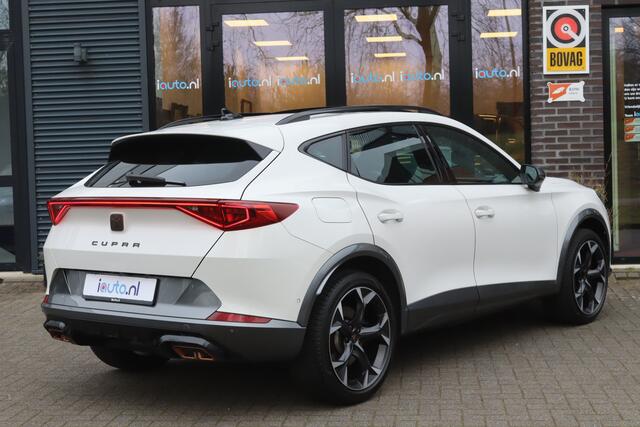Cupra Formentor 1.4 e-Hybrid 245PK VZ Performance Pano/Leder/Matrix LED/Elek. kuipstoelen+mem/360/Keyless/DCC/19"/Trekhaak wegkl.