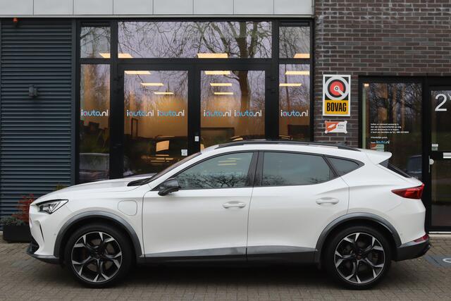 Cupra Formentor 1.4 e-Hybrid 245PK VZ Performance Pano/Leder/Matrix LED/Elek. kuipstoelen+mem/360/Keyless/DCC/19"/Trekhaak wegkl.