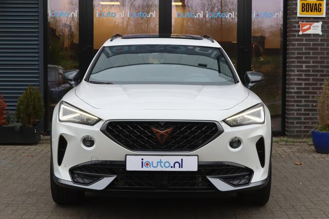 Cupra Formentor 1.4 e-Hybrid 245PK VZ Performance Pano/Leder/Matrix LED/Elek. kuipstoelen+mem/360/Keyless/DCC/19"/Trekhaak wegkl.