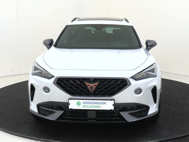 Cupra Formentor 1.4 e-Hybrid Performance | Panoramadak | 360 camera | CUPRA mode | Parkeerassistent | Keyless | Dodehoek detectie | Adaptieve cruise control | Stoel- en stuurwielverwarming |