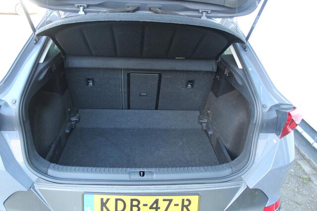 Cupra Formentor 1.5 TSI Business Edition Apple CarPlay/Android Auto l Airco l Cruise control l Navigatie I Stoel- en Stuurverwarming